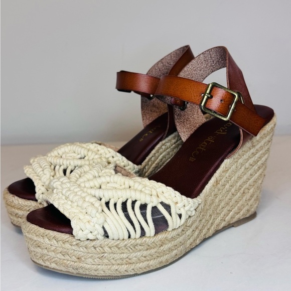 Cream and Brown Woven Wedge Sandals - Picture 4 of 11